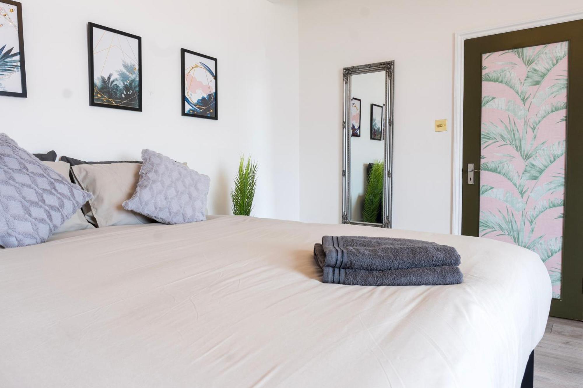 5C- Stylish Urban Retreat - Spacious 2 Bed Flat لندن المظهر الخارجي الصورة