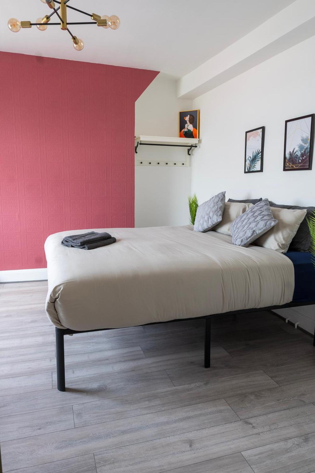 5C- Stylish Urban Retreat - Spacious 2 Bed Flat لندن المظهر الخارجي الصورة