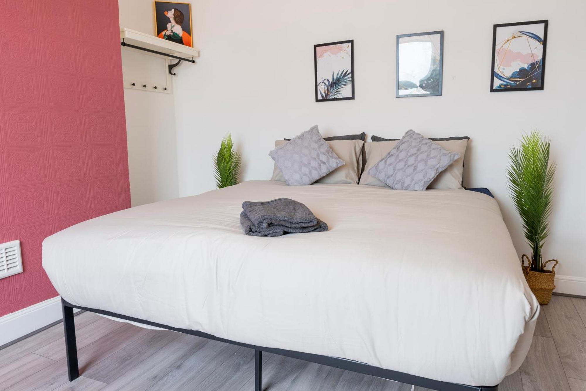 5C- Stylish Urban Retreat - Spacious 2 Bed Flat لندن المظهر الخارجي الصورة