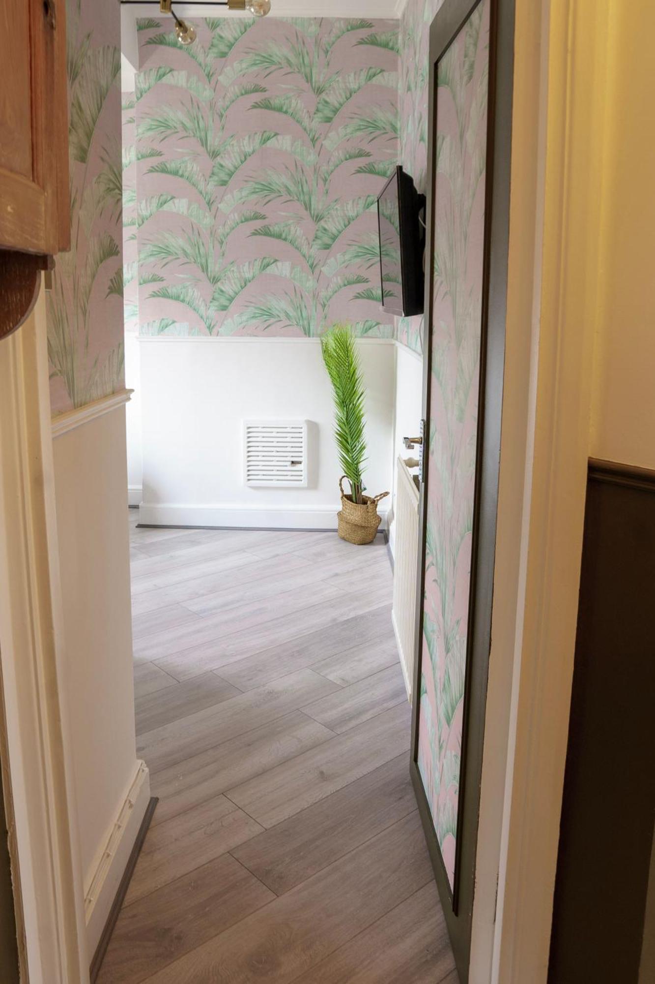 5C- Stylish Urban Retreat - Spacious 2 Bed Flat لندن المظهر الخارجي الصورة
