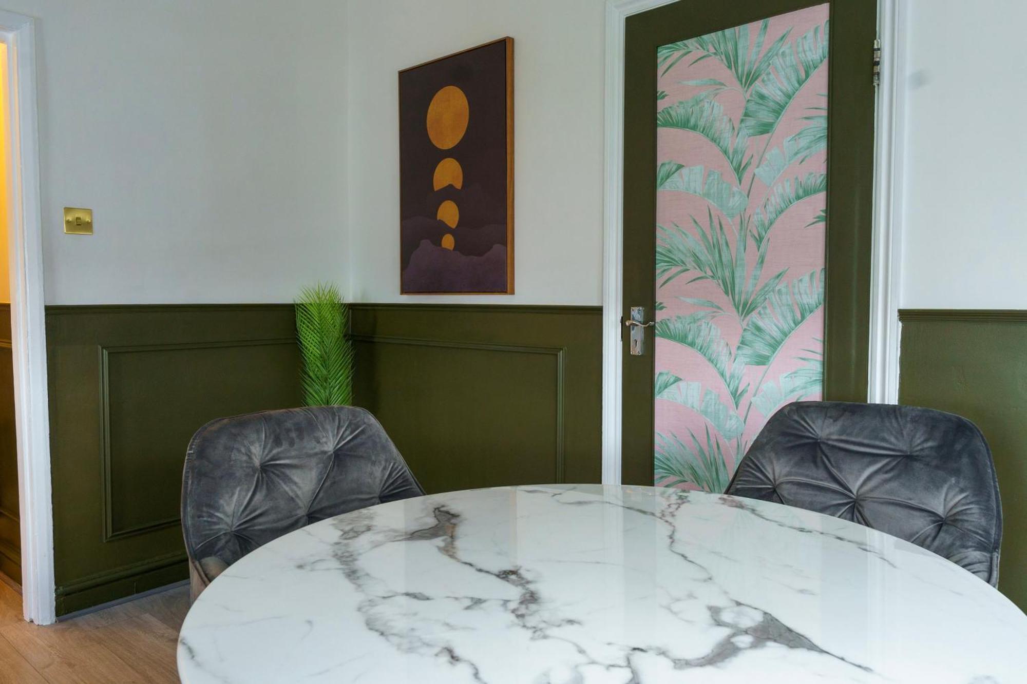 5C- Stylish Urban Retreat - Spacious 2 Bed Flat لندن المظهر الخارجي الصورة