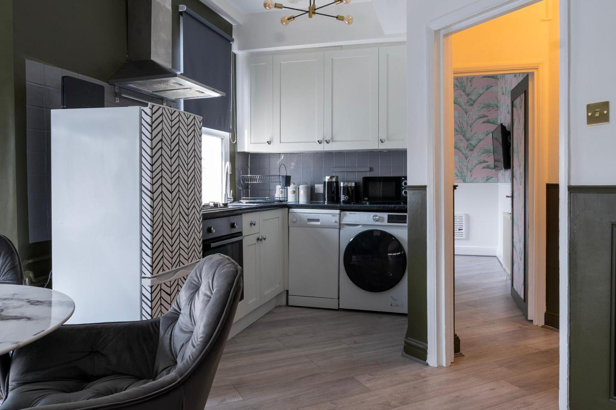 5C- Stylish Urban Retreat - Spacious 2 Bed Flat لندن المظهر الخارجي الصورة